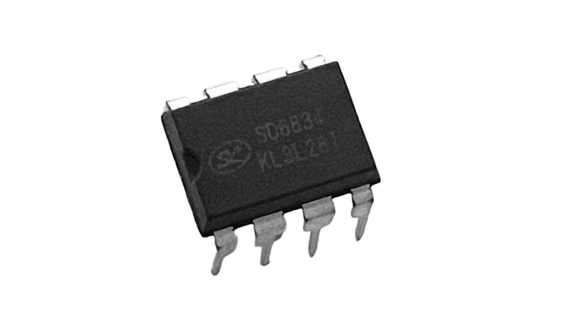 Silan SD6834 PWM controller IC in DIP-8 package